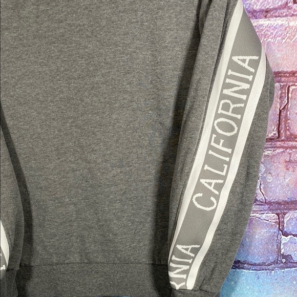 Reflex California Sweatshirt M Gray Crewneck Graphic Pullover Life Is Out There - Picture 2 of 9